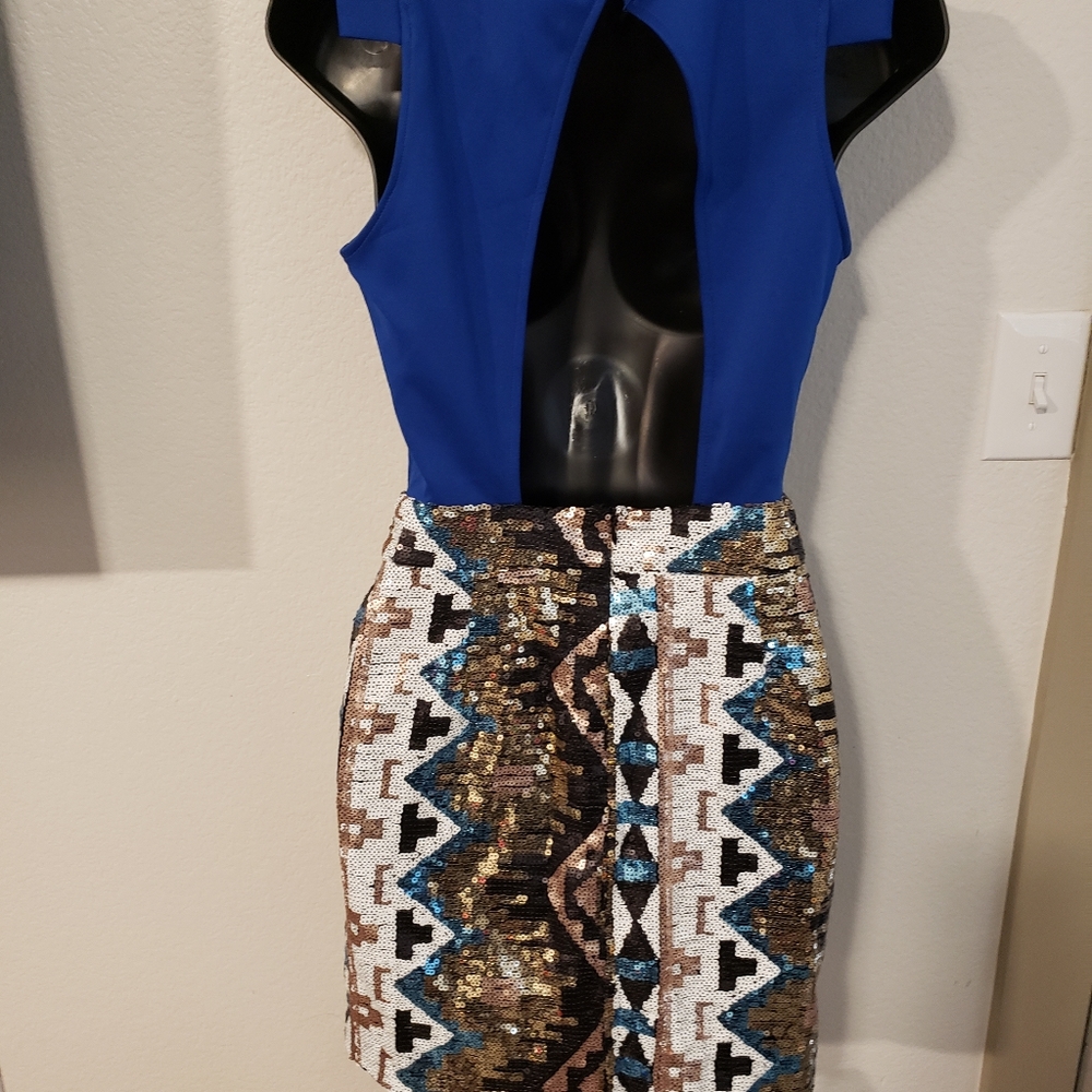 Mini dress - Picture 2 of 5